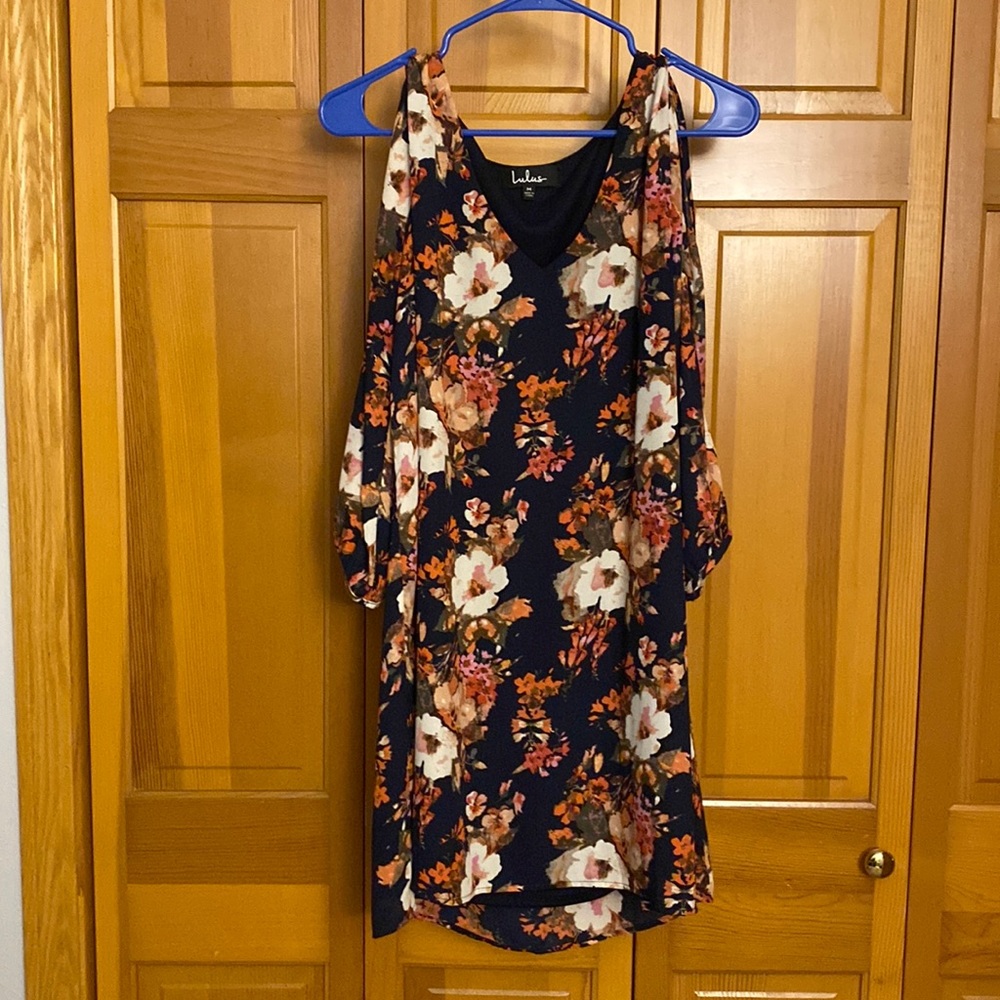 Lulus Navy Blue and Floral 3/4 length cut out sleeve shift dress